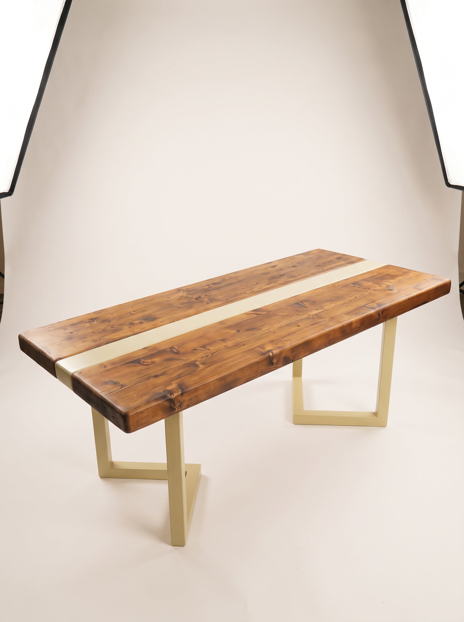 Dining Table Item No.: DL304